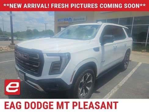 Used 2026 GMC Yukon AT4 Ultimate AWD/4WD image 1