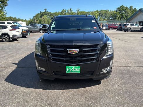 Certified 2020 Cadillac Escalade Premium Luxury w/ Escalade Sport Edition AWD/4WD image 22