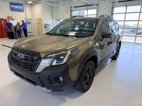 Used 2022 Subaru Forester Wilderness w/ Wilderness Package AWD/4WD image 6