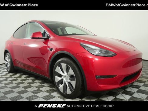 Used 2023 Tesla Model Y Long Range AWD/4WD image 1