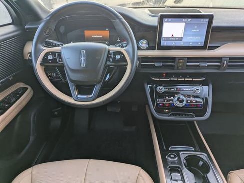 Used 2023 Lincoln Corsair Reserve w/ Towing Package image 18