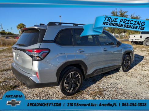 Used 2025 Subaru Forester Limited AWD/4WD image 4