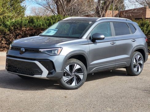 New 2026 Volkswagen Taos SE AWD/4WD image 1
