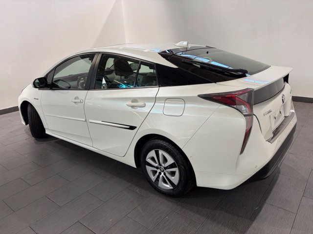 Used 2018 Toyota Prius Four w/ Advanced Technology Package FWD image 3