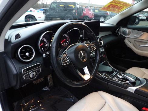 Used 2015 Mercedes-Benz C 300 4MATIC Sedan image 6