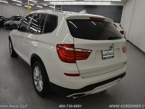 Used 2017 BMW X3 sDrive28i image 11
