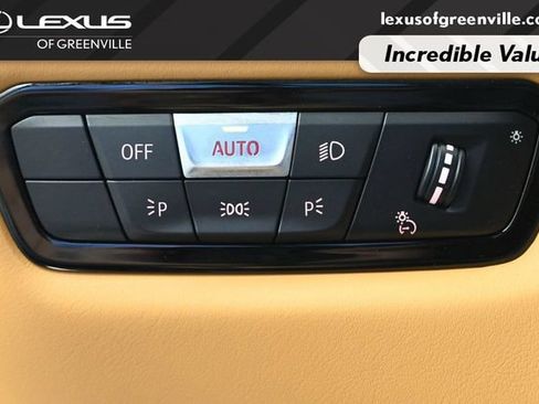 Used 2020 BMW M8 Convertible w/ M Carbon Exterior Package AWD/4WD image 12