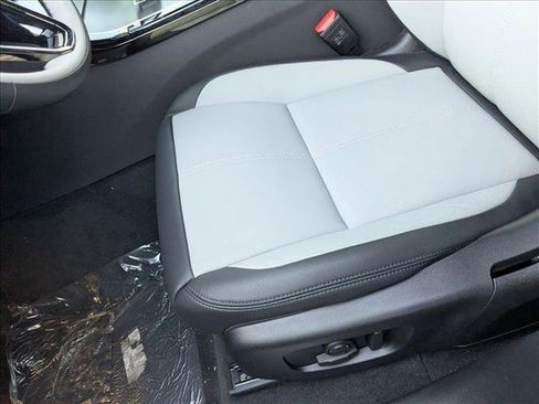 New 2026 Land Rover Range Rover Velar Dynamic SE image 4