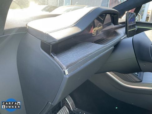 Used 2023 Tesla Model X image 19