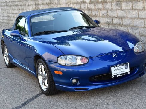 Used 1999 MAZDA MX-5 Miata 10th Anniversary Edition RWD image 53