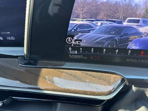 Used 2023 Cadillac Escalade ESV Sport Platinum image 29