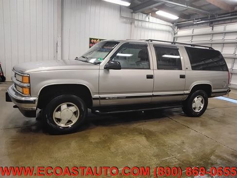 Used 1999 Chevrolet Suburban 4WD w/ Preferred Equipment Group 3 image 5