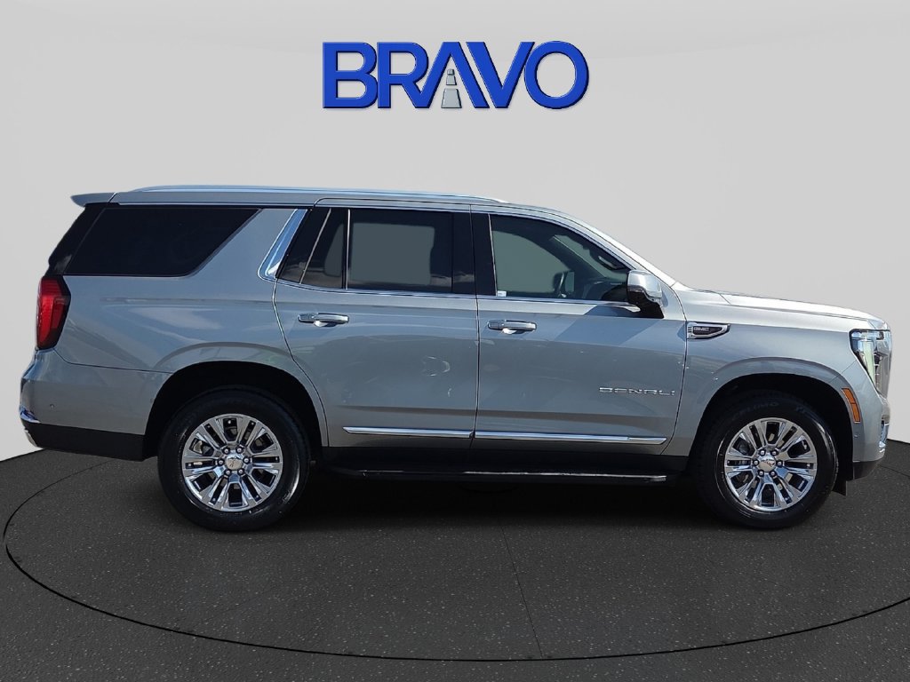 Used 2025 GMC Yukon Denali AWD/4WD image 5