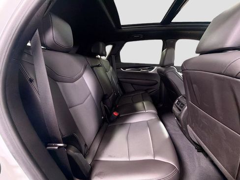 Certified 2023 Cadillac XT5 Premium Luxury AWD/4WD image 30