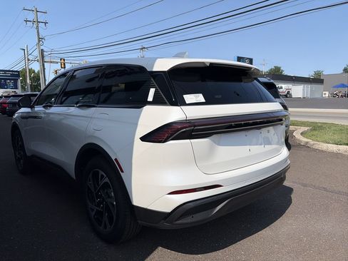 New 2026 Lincoln Nautilus Premier w/ Equipment Group 102A AWD/4WD image 4