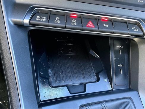 Used 2025 Audi Q3 2.0T Premium w/ Convenience Package image 16