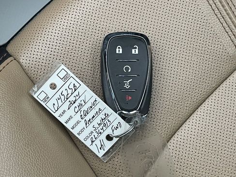 Certified 2024 Chevrolet Equinox Premier image 35