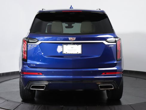Used 2023 Cadillac XT6 Sport w/ Technology Package image 4
