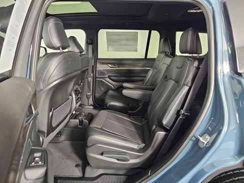 New 2026 Jeep Grand Cherokee L Limited image 34
