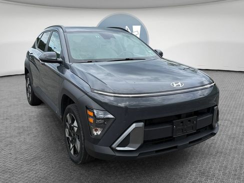 Used 2024 Hyundai Kona SEL AWD/4WD image 1
