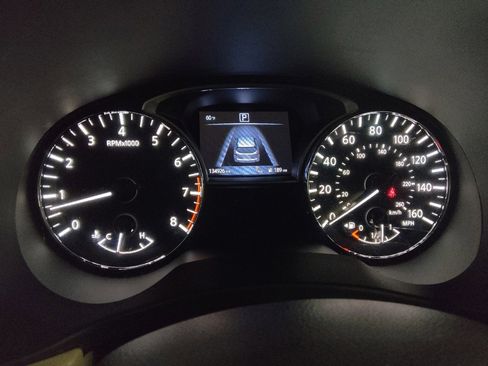 Used 2016 Nissan Pathfinder SL w/ SL Premium Package image 23