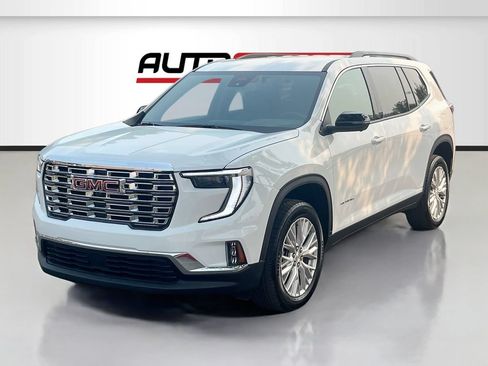 Used 2025 GMC Acadia Elevation w/ Elevation Premium Package AWD/4WD image 3