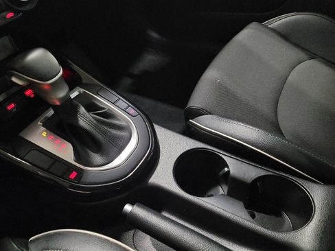 Used 2022 Kia Forte GT-Line image 26