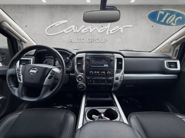 Used 2017 Nissan Titan PRO-4X AWD/4WD image 20