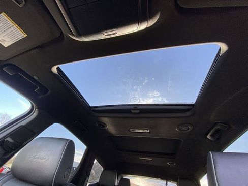 Used 2023 Buick Enclave Avenir w/ Avenir Technology Package image 15