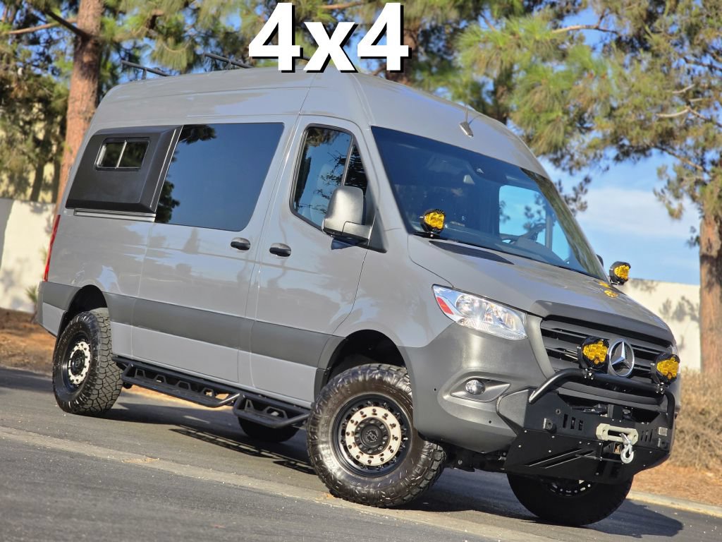 Used 2021 Mercedes-Benz Sprinter 2500 image 1