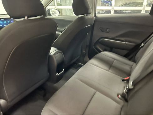 New 2026 Hyundai Kona SE image 17