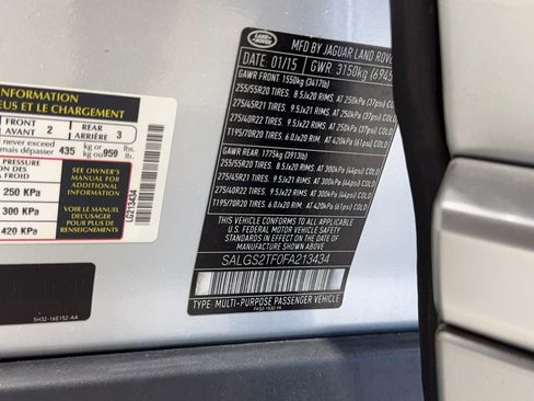 Used 2015 Land Rover Range Rover Supercharged image 48