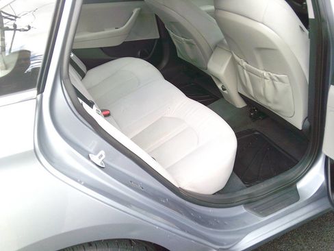 Used 2016 Hyundai Sonata SE image 17