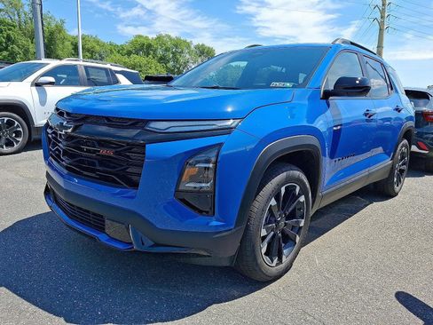 New 2026 Chevrolet Equinox RS w/ Convenience Package III AWD/4WD image 3