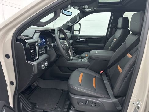 New 2026 GMC Sierra 2500 AT4 w/ AT4 Premium Plus Package image 18