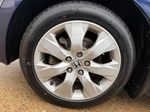 Used 2009 Honda Accord EX image 32