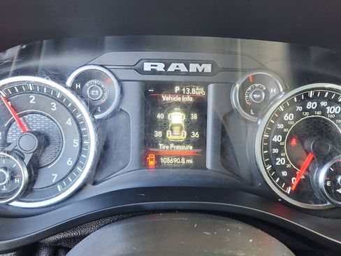 Used 2021 RAM 1500 Big Horn AWD/4WD image 14