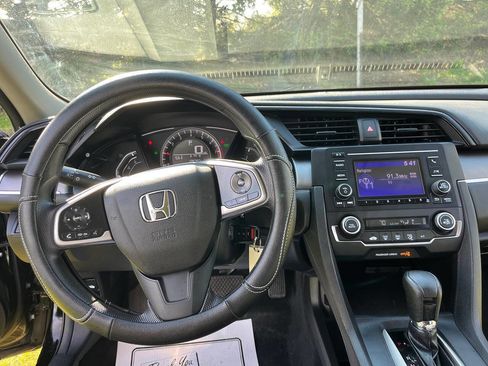 Used 2018 Honda Civic LX image 7