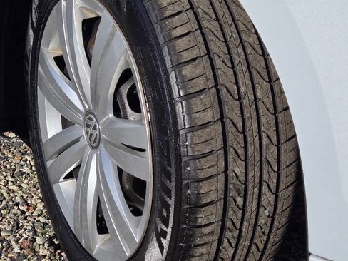 Used 2017 Volkswagen Jetta S image 28