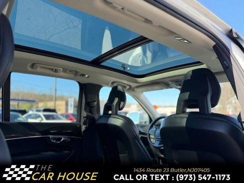 Used 2018 Volvo XC90 T6 Momentum w/ Convenience Package image 23