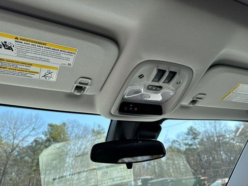 New 2026 Chevrolet TrailBlazer LT w/ LT Cold Weather Package FWD image 19