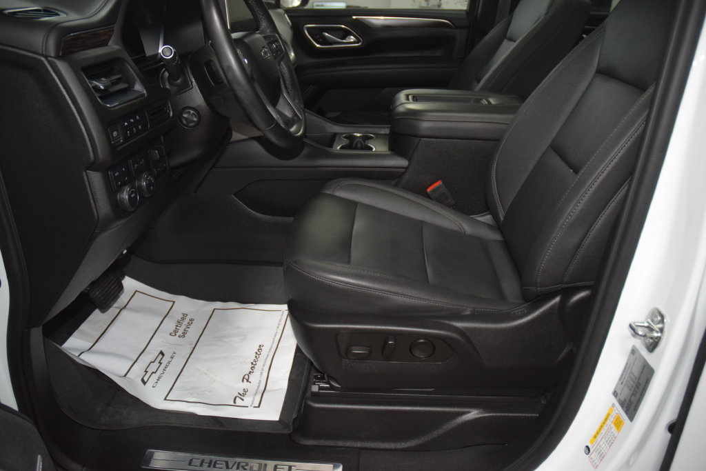 Used 2023 Chevrolet Tahoe Z71 w/ Luxury Package AWD/4WD image 40