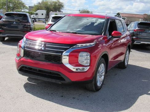 New 2026 Mitsubishi Outlander ES FWD image 7