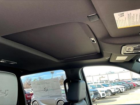 New 2026 GMC Sierra 2500 AT4 w/ AT4 Premium Plus Package AWD/4WD image 22