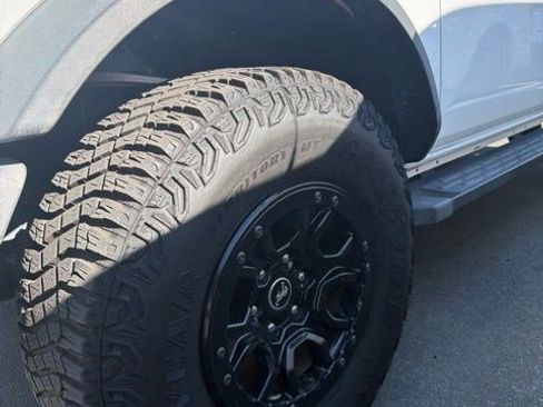 Used 2022 Ford Bronco Wildtrak AWD/4WD image 13