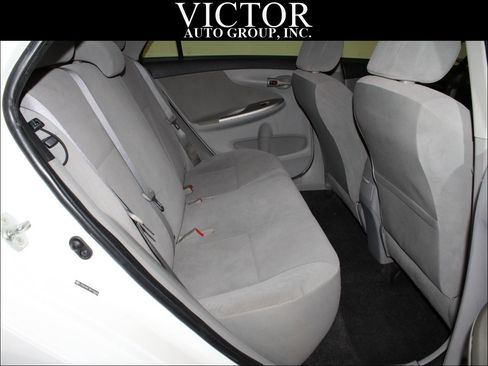 Used 2011 Toyota Corolla LE image 27