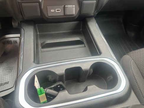 Used 2021 GMC Sierra 1500 Elevation image 30