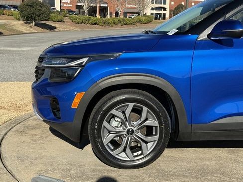 Used 2024 Kia Seltos S image 12