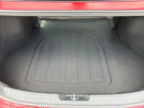 Used 2025 Hyundai Elantra Sport FWD image 39