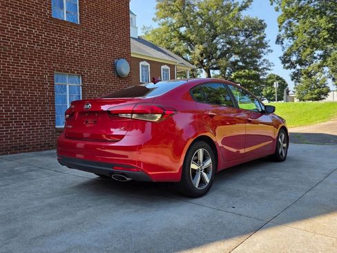 Used 2018 Kia Forte S w/ S Technology Plus Package FWD image 5